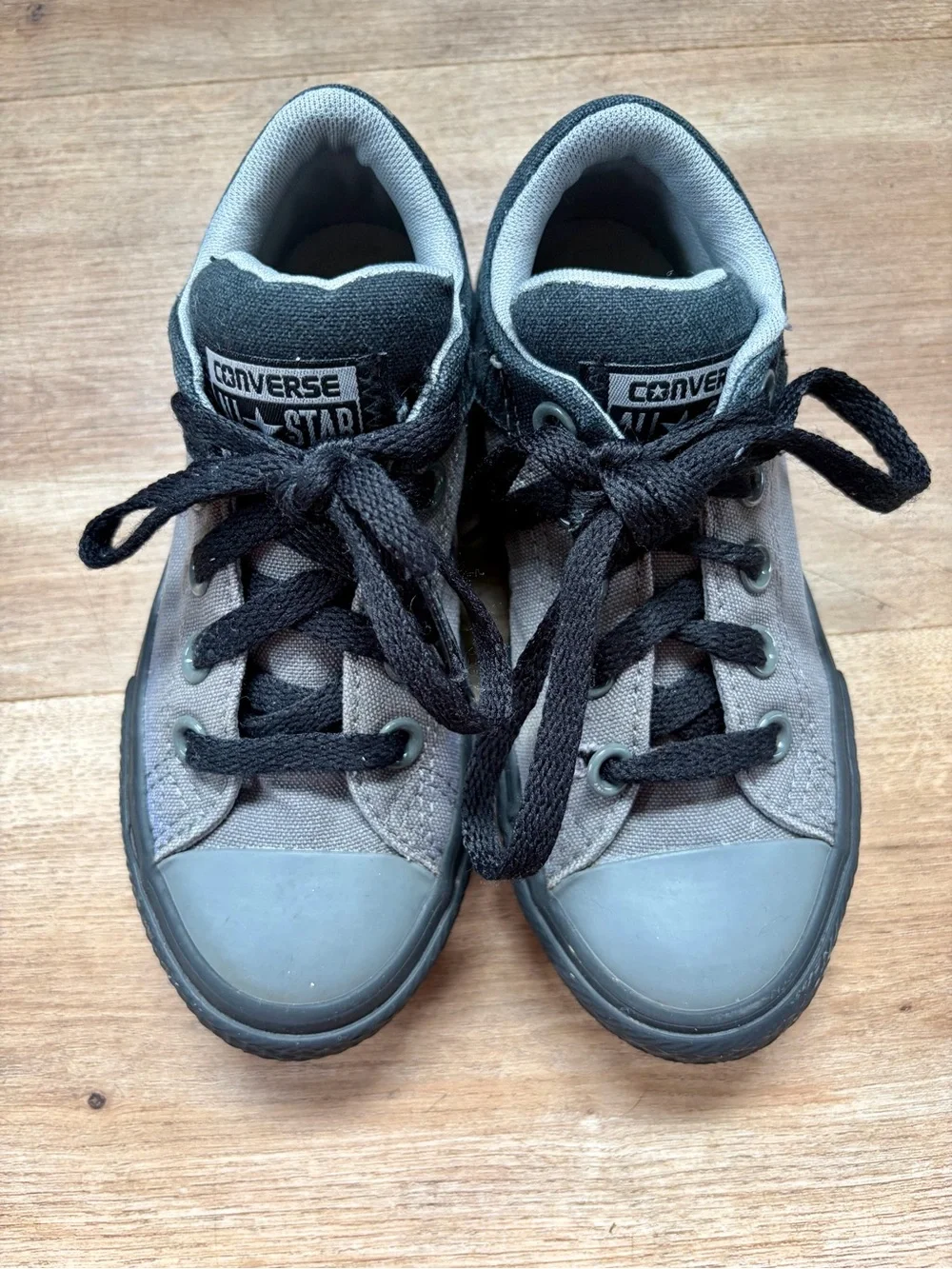 Converse Kids Gray and Black Low Top Sneakers 12